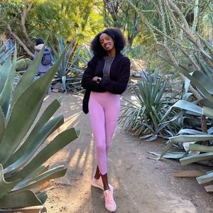 Meet your Posher, Rose